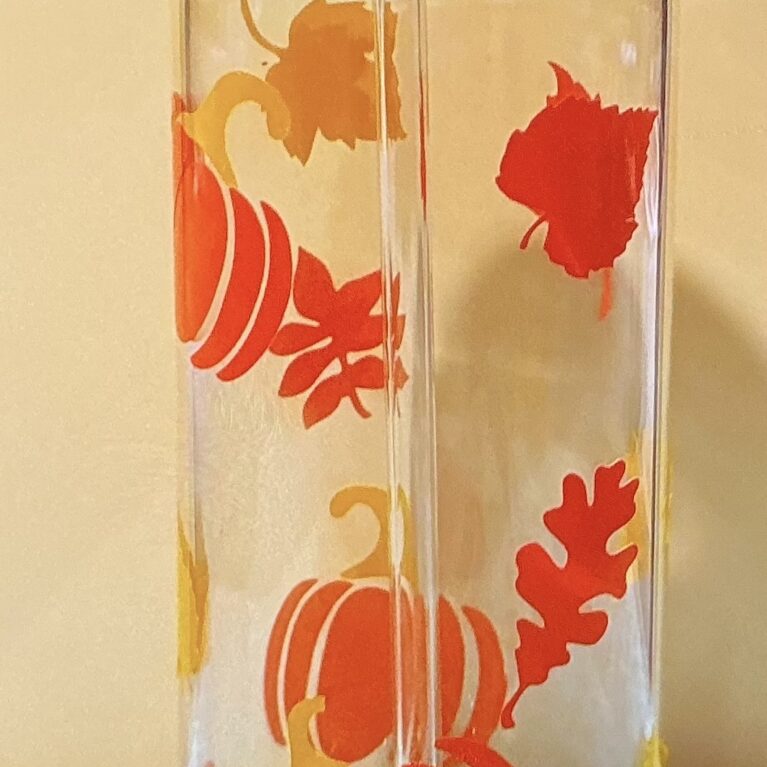 Fall cup with leaves and pumpkins SHIPPING INCLUDED WITH PRICE