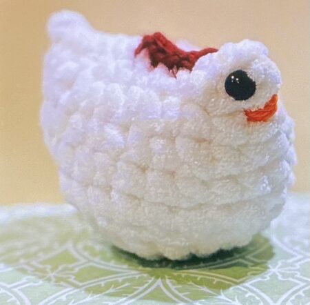 Crochet tiny chicken SHIPPING INCLUDED WITH PRICE