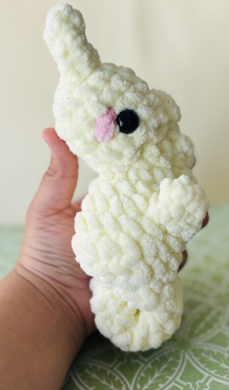 Crochet baby seahorse SHIPPING INCLUDED IN PRICE