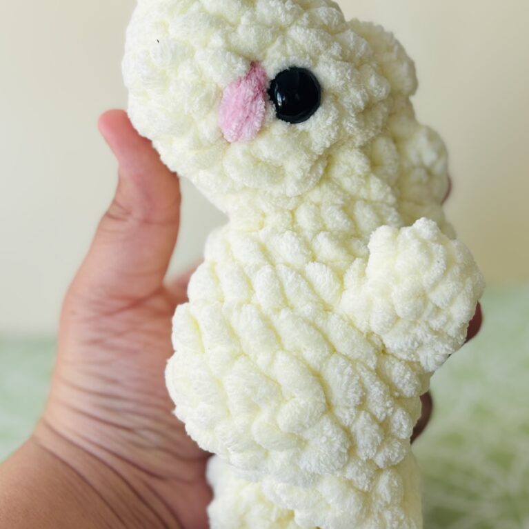 Crochet baby seahorse SHIPPING INCLUDED IN PRICE