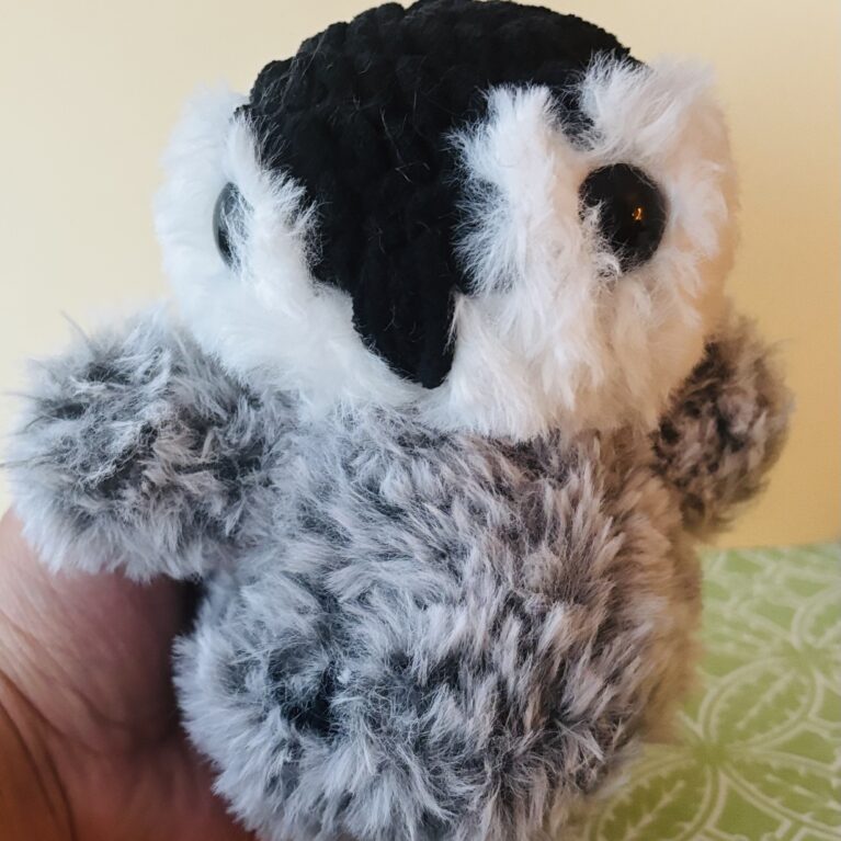 Crochet baby owl SHIPPING INCLUDED IN PRICE